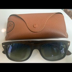 Ray Ban New Wayfarer sunglasses